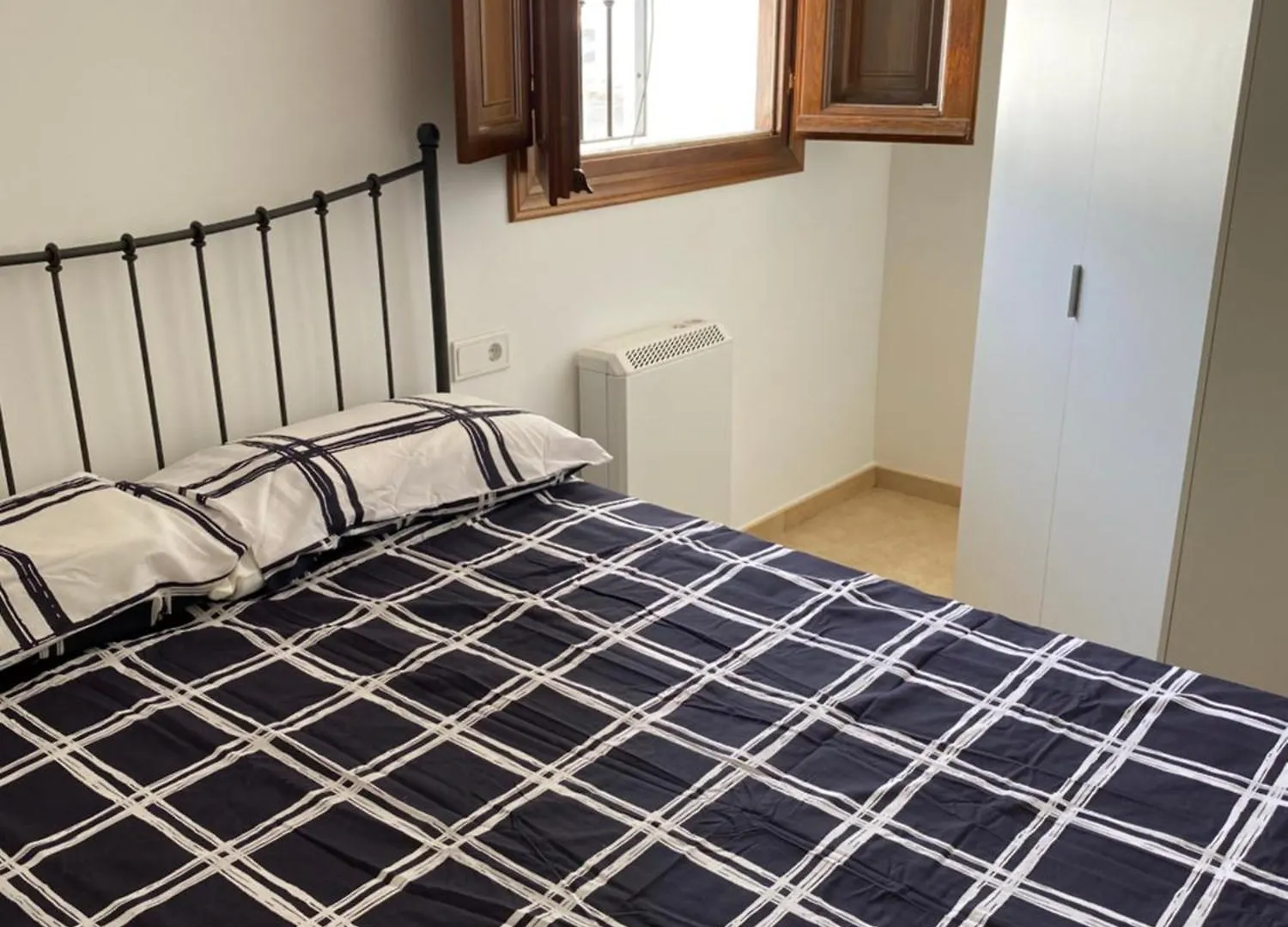 Apartamentos Penaflor Guadix 0*,  España